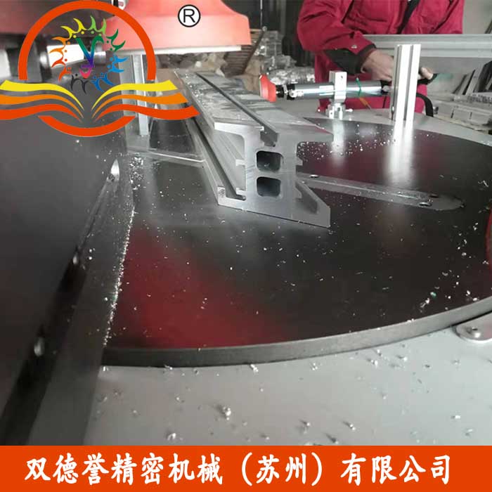 鋁型材任意角度鋸床實現鋁型材多角度、任意角鋸切