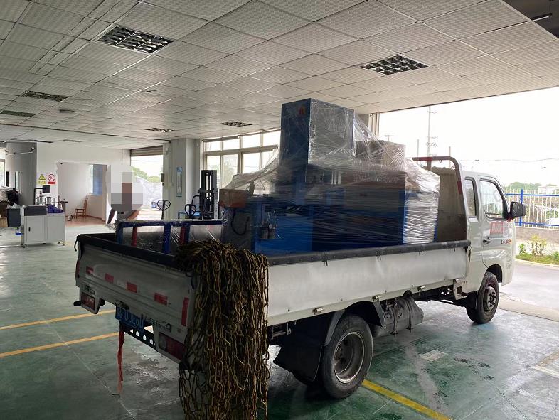 【寧波】高精密全自動切鋁機SDY-Q450，客戶用來切割散熱器，出庫走起?。? /></a></dt>
                        <dd>
                            <h3><a href=